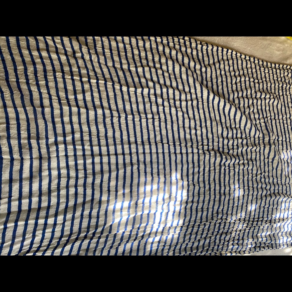 ANN TAYLOR SCARVE 🧣 - Picture 9 of 12